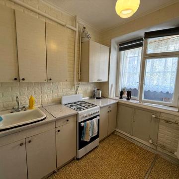 Героїв Крут вул. (Фурманова), 14