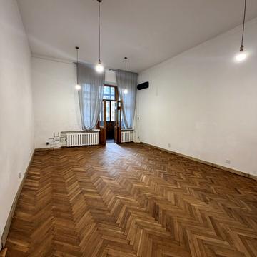 Велика Васильківська вул. (Червоноармійська), 41