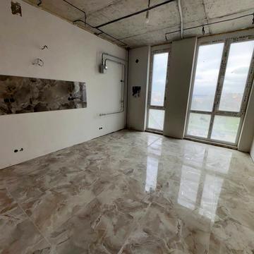 Надрічна вул., (Будинок 1)