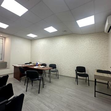 Садова вул., 20