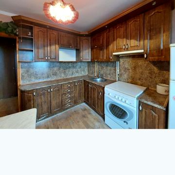 Домнобудівників пл., 6