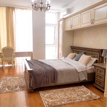 Аркадійське плато вул. (Гагаринське плато), 5б