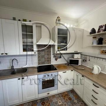 Юрія Шумського вул., 3-Г