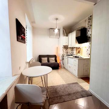 Князя Чорного вул., 14