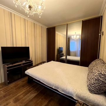 Святошинська вул., 27б/70