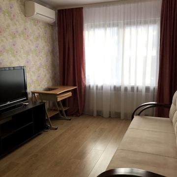 Григорія Ващенка вул., 7