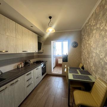 Романа Шухевича вул., 2