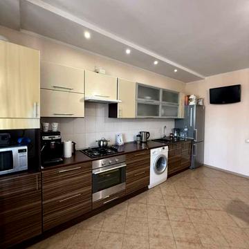 Соборності вул. (Жовтнева), 40Д