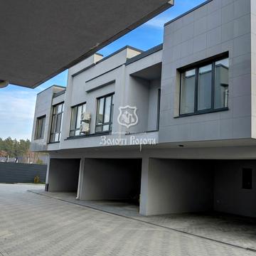 Квартальна, 45