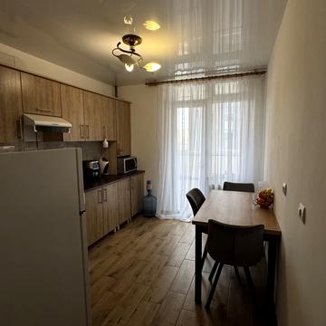 Київська вул., 8-А