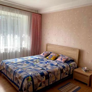 Кирилівська вул. (Фрунзе), 124