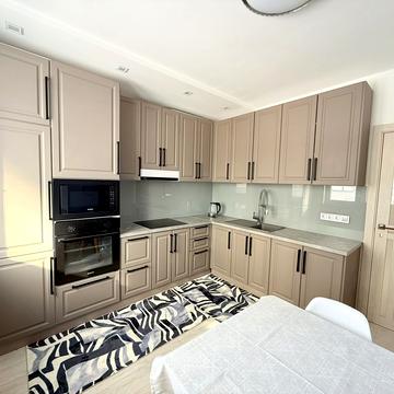 Авраама Лінкольна вул. (Димитрова), 6-Б