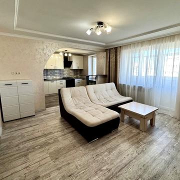 Данила Галицького вул. (40-річчя Перемоги), 16