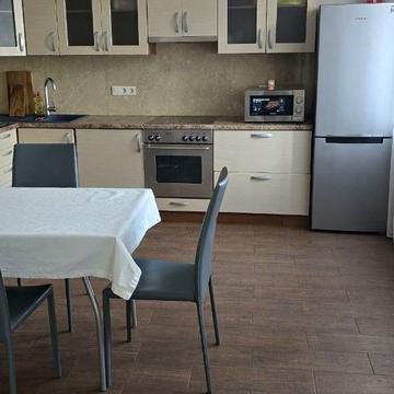 Дніпровська набережна вул., 19-А