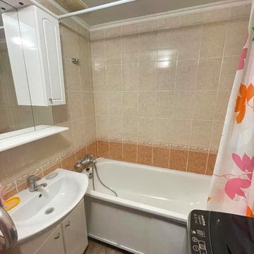 Десантний бульв., 14