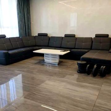 Миколи Гулака вул., 4