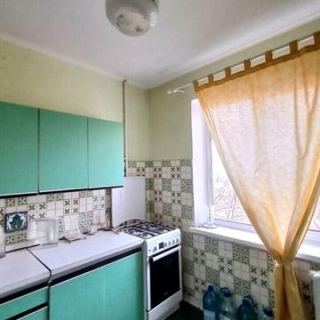 Петропавлівська вул., 11