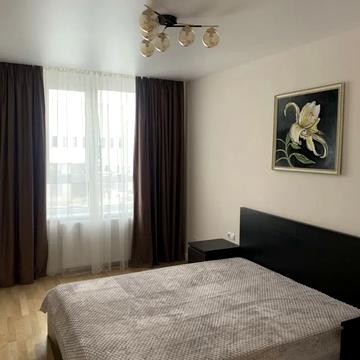 Топольна вул., 4в