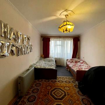Чорновола вул., 98