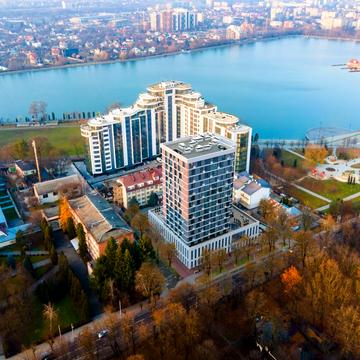 Гетьмана Мазепи вул., (Будинок 1)