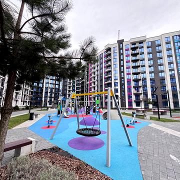 Юліана Пелеша вул., 3