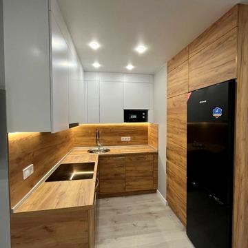 Березнева вул., 12