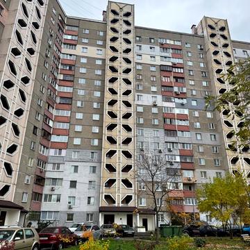 Анни Ахматової вул., 14-Б