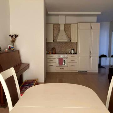 Дегтярна вул., 19