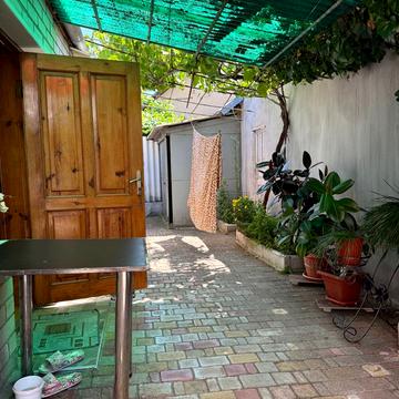 Туристська вул., 35