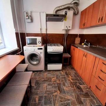 Юрія Федьковича вул., 38