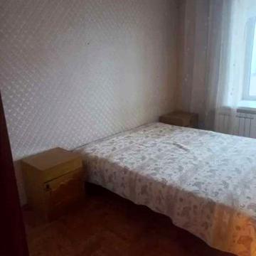 Анни Ахматової вул., 3-А