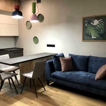 Гоголівська вул., 47