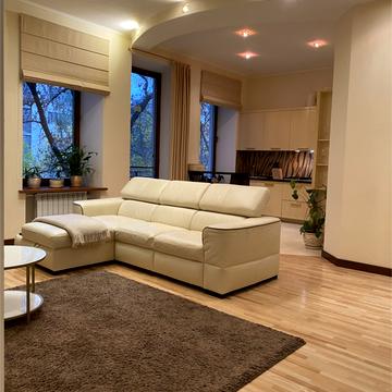 Олеся Гончара вул., 37-А