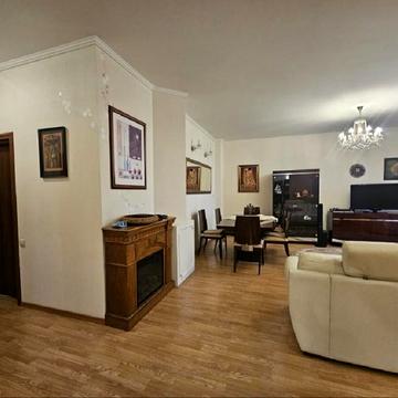 Добровольців вул. (Маршала Говорова), 18а