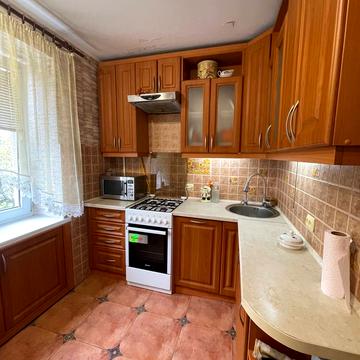 Богдана Хмельницького вул., 269