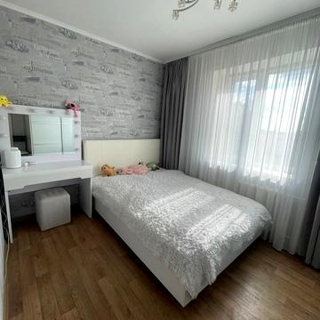 Академіка Корольова вул., 48/1