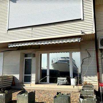 Новоберегова вул.