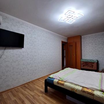 Мілютенка вул., 11