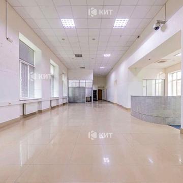 Університетська вул., 16