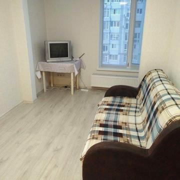 Клавдіївська вул., 40-Е