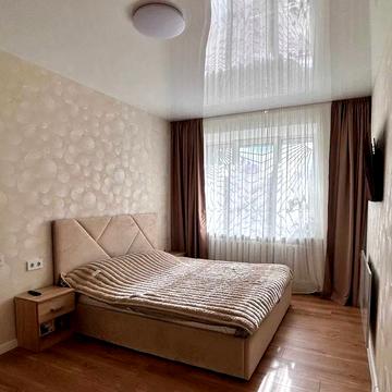 Вінстона Черчилля вул. (Червоноткацька), 10