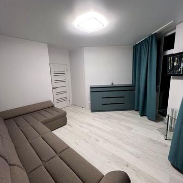 Гліба Бабіча вул. (Канальна), 8-Б