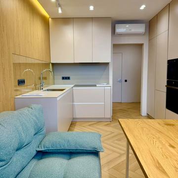 Олександра Олеся вул., 4-Б