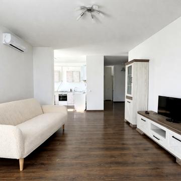 Миколи Лукаша вул., 4а