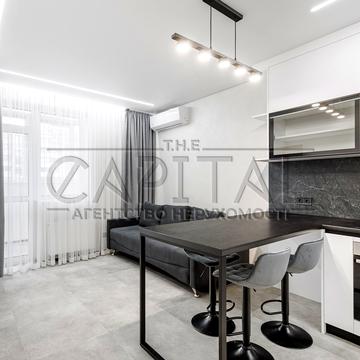 Повітряних Сил просп. (Повітрофлотський), 56