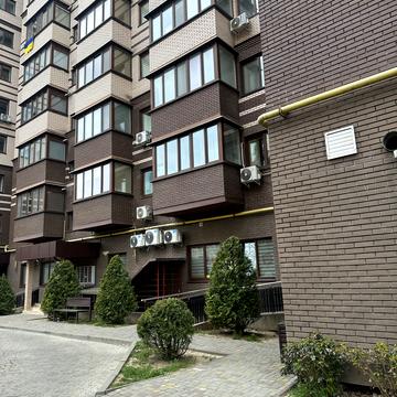 Петра Лінтура вул., 15