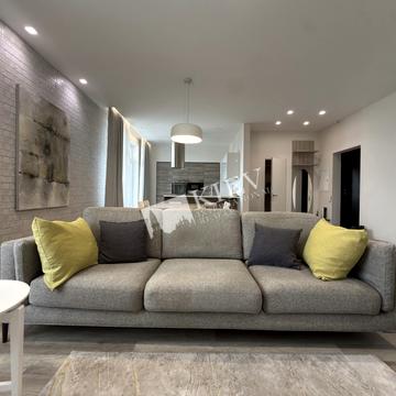 Лесі Українки бульв., 7-В