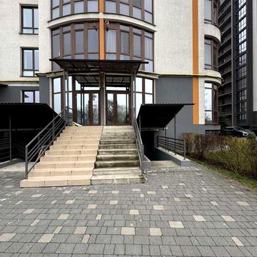 Героїв Миколаєва вул., (Будинок 3)