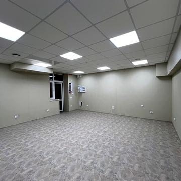 Володимира Івасюка вул., 7