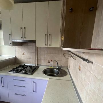 Героїв просп., 12